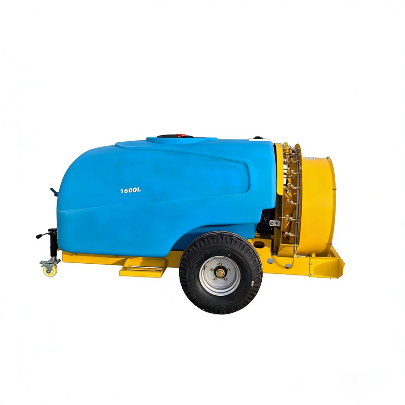 Traction sprayer