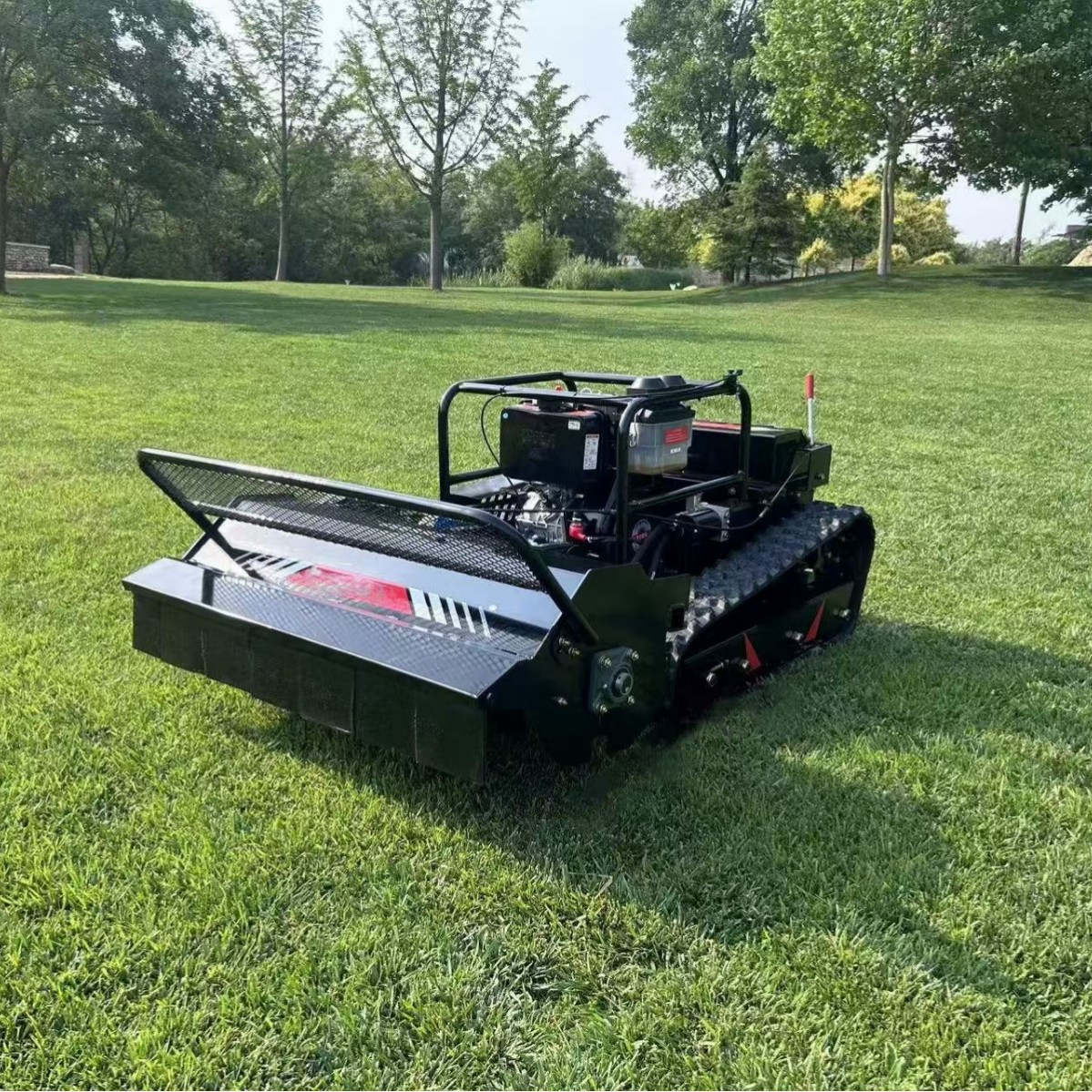 Remote-controlled Lawn Mower